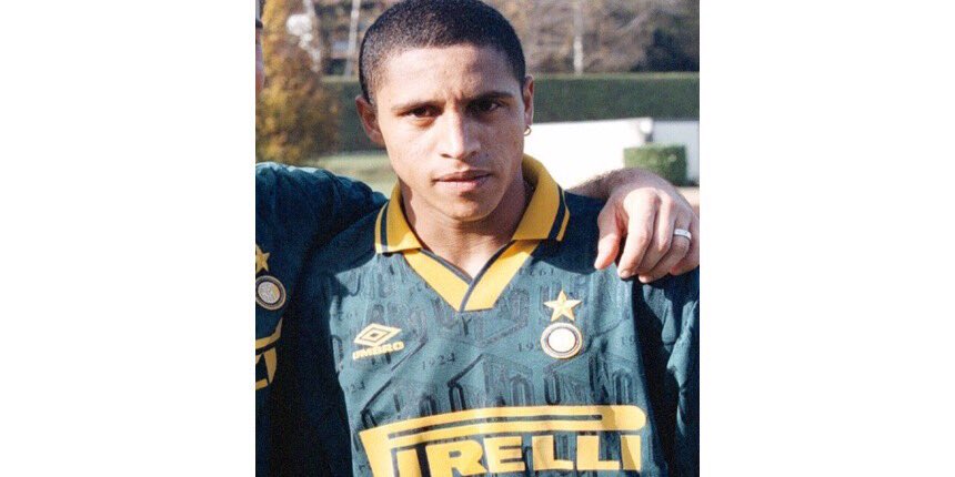  - Happy birthday Roberto Carlos, one of football s greatest left-backs. 