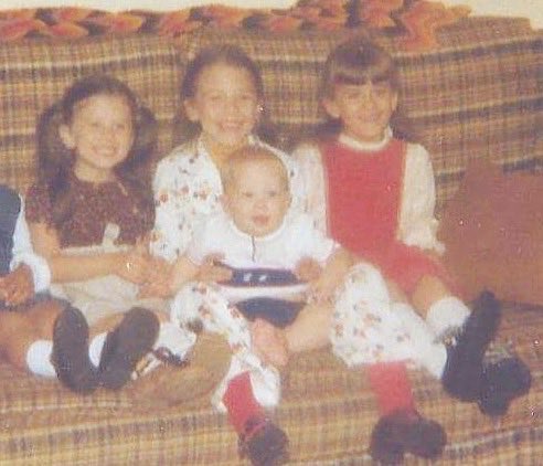 remreads's tweet photo. Happy National Sibling Day! https://t.co/mWRdPokGub