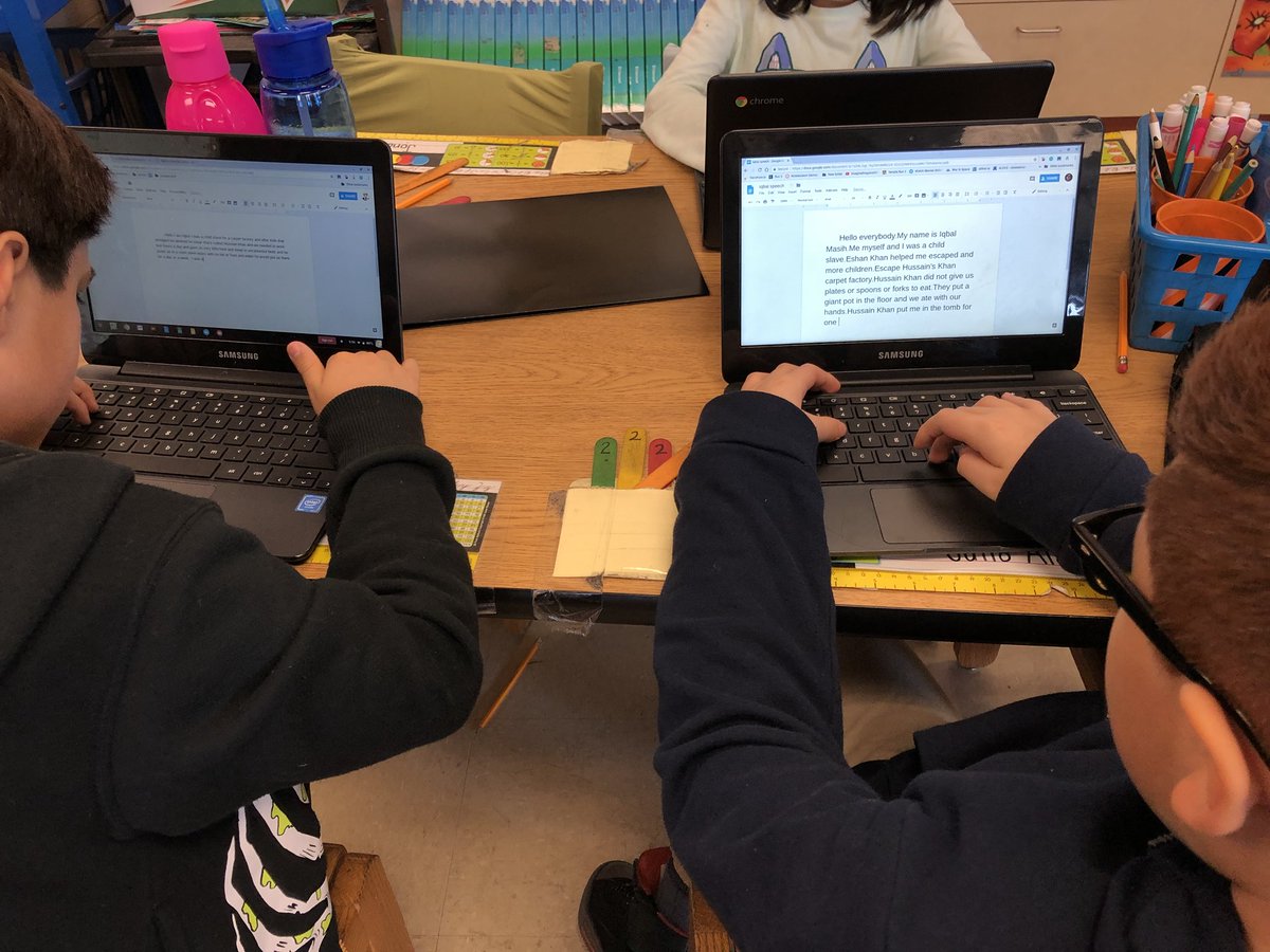 MrCastro112's tweet image. Ss working on their culminating projects for our ELA/Social Studies unit on #ChildrensRights. Ss are #writing, #ComparingAndContrasting, and even #Researching the #UNPolicies for the rights of children!! So many cool things are happening in #4thGrade #112pride #otmonarchs