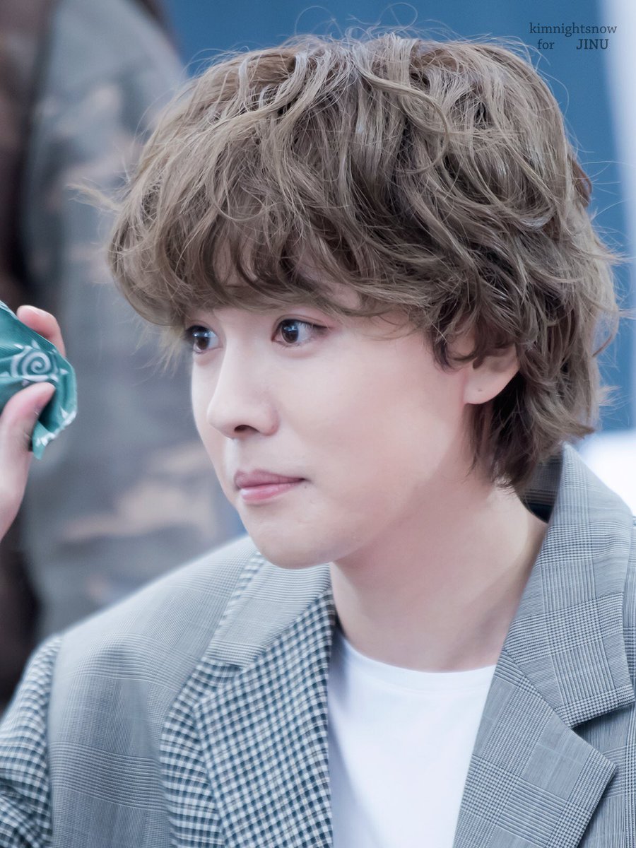 KIMNIGHTSNOW's tweet photo. 20180408 신촌팬싸
#위너 #김진우 #진우 #JINU
I ❤️ 얼빡샷 ... 💙🌼🌸 

https://t.co/gUruSoiV1Z
https://t.co/lKU8HuL8MT https://t.co/pn7KayFLGd