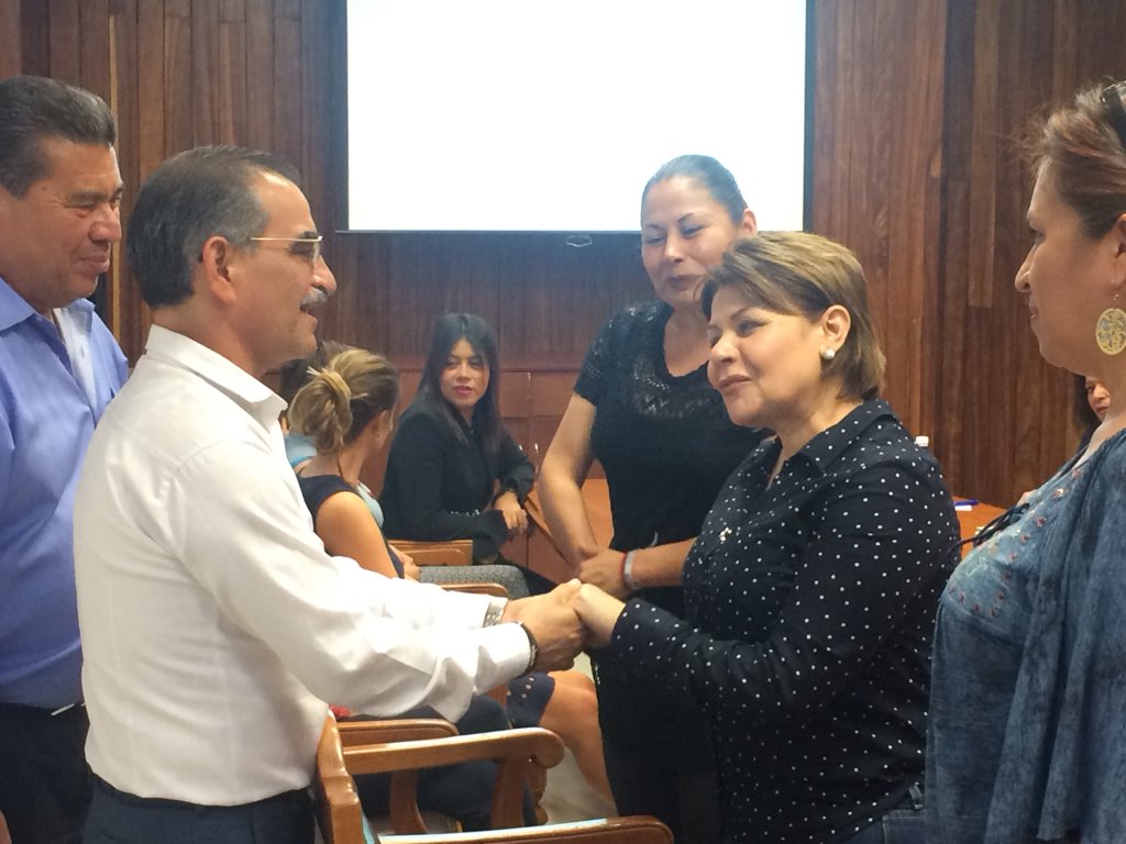 ONMPRI_SLP's tweet photo. #MujeresConMeadePorMéxico San Luis Potosí, #MujeresPRI trabajando por un mejor país de la mano del mejor candidato @JoseAMeadeK @OnmpriNacional @HildaFloresE @DeliaSiller @lupitas52375475 https://t.co/fmmTpB86sa