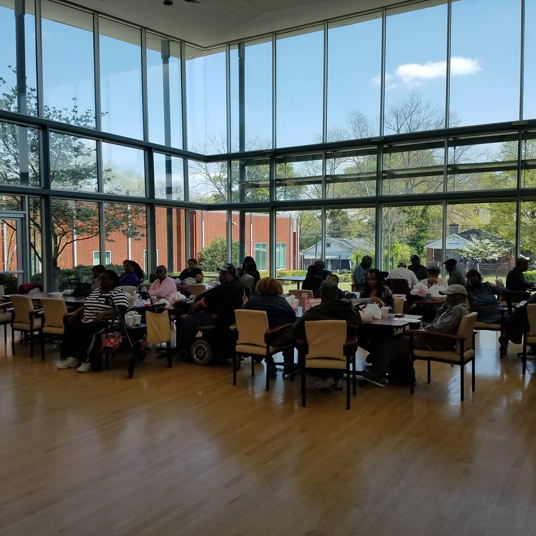 FultonComm5's tweet photo. Our Spring District Dialogues town hall in East Point was well attended. We shared information re: Living Out Loud Seniors Arts Initiative, upcoming elections, & the East Point&Central libraries renovations. Join us Thursday, April 12th at 6pm at Welcome All Park. #FultonComm5 https://t.co/rLVk4Blgew