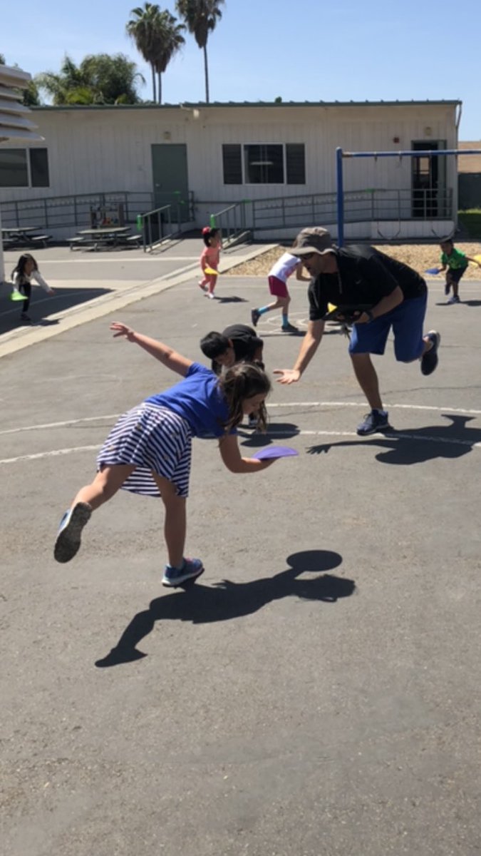 The infamous Coach Diamond 😊 teaches <a href="/LMA_SMUSD/">La Mirada Academy</a> Kinder Ss how to balance “pizza” today. It was difficult but they rocked it! <a href="/ADES_SMUSD/">Alvin Dunn School</a> <a href="/JBurkey8/">Julienne Burkey</a> @alvindunn_PE #Practice #Determination #bethechange