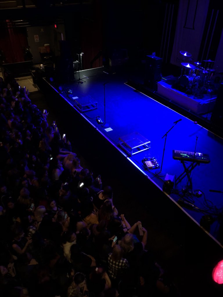 FiveSOS_Report's tweet image. The stage tonight 

Via insider 

#5SOS3SilverSpring