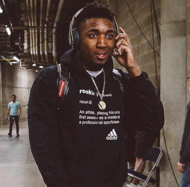 Rachel__Nichols's tweet image. Ummmm 😂
Donovan Mitchell stirring the pot in the ROY debate, via @utahjazz