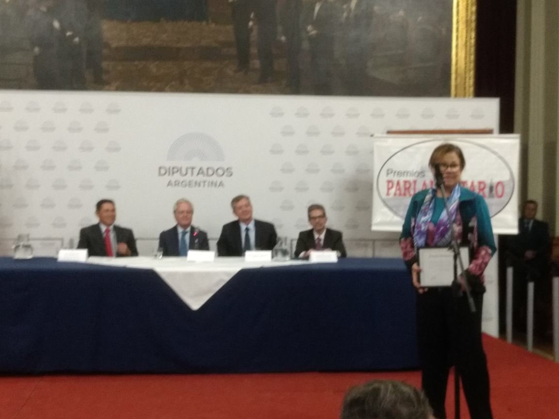 Agradezco a <a href="/elparlamentario/">Parlamentario</a> el reconocimiento otorgado q comparto con mi equipo de trabajo