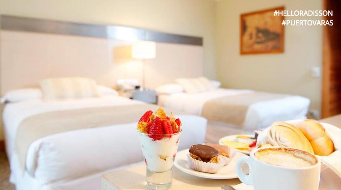 radissonpvaras's tweet photo. Dale Me Gusta y Comparte esta foto si te gustaría algo así en tu habitación #PuertoVaras #HelloRadisson #Otoño #Chile #Patagonia #RoomService https://t.co/v474xkgkNK