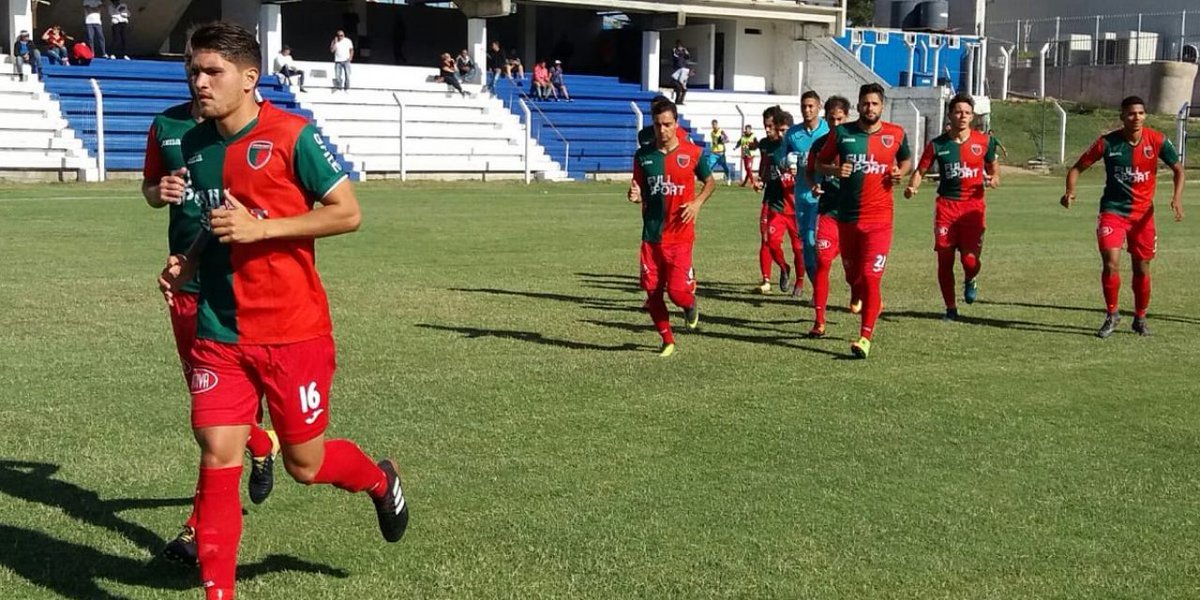 CesarLo82997324's tweet photo. #CopaSud dio vuelta al resultado y pudo derrotar 2-1 al 🔴Boston River por el partido de ida en el Estadio Jaraguay en la primera fase de la #CopaSudamericana ⚽️Marcó primero Gonzalo Mastriani de Boston y por duplicado Pablo José Rojas de Jaguares https://t.co/5lSn9H1Zh2