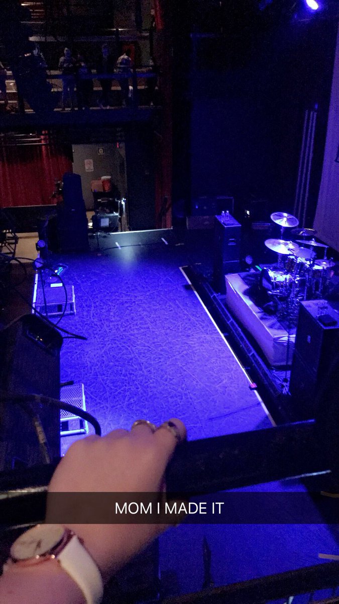 botanicalstyles's tweet image. WE OUT HERE #5SOS3SilverSpring