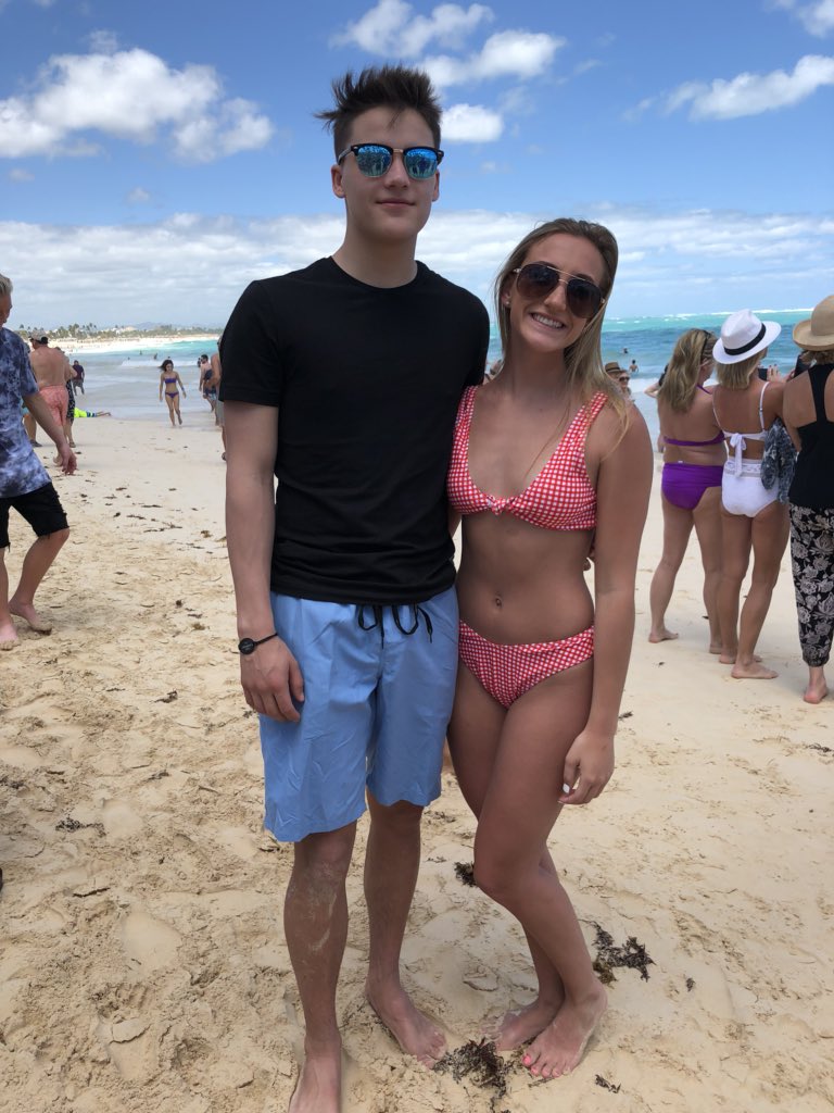 JjStowell23's tweet photo. Happy birthday @brittalex123 🎉have a good day❤️ https://t.co/0MjBL0fSA8