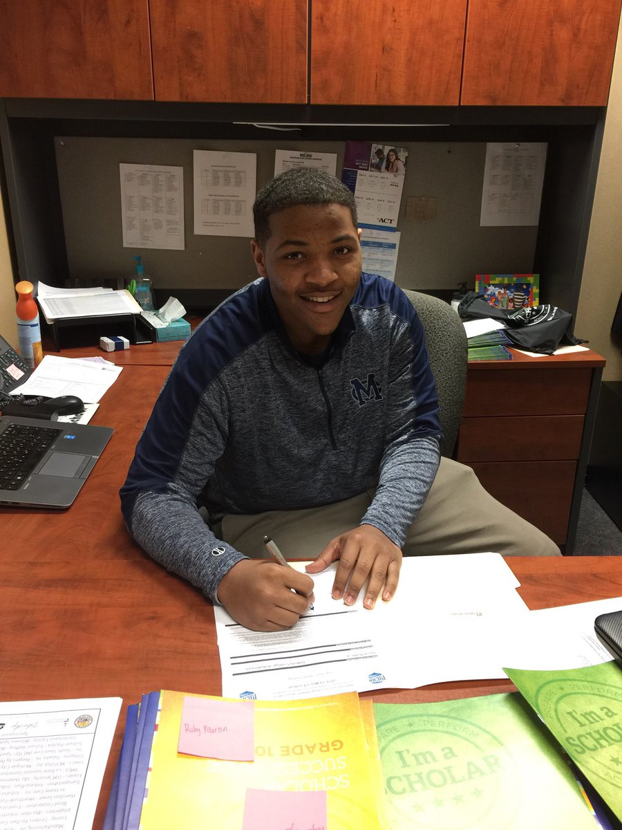 Congratulations to Oscar Potts on signing a letter of intent to play football at Dakota College of Bottineau! Great student, great athlete, great person!!  #BigPotts!!!