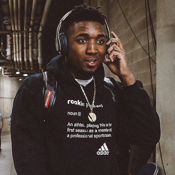 SportsCenter's tweet image. Interesting style choice, @spidadmitchell 👀 (via @utahjazz)