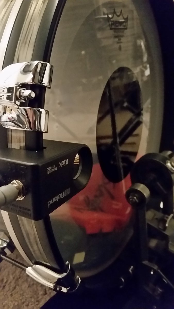 DPattersonMusic's tweet photo. Playing around with @Roland_US TM-2 and RT triggers to use as a in-ear monitor / hybrid setup.  #drummer #roland #rt30k #rt30hr @SledgePad @BEHRINGER #hybriddrumming https://t.co/ZaTSxfc6V0