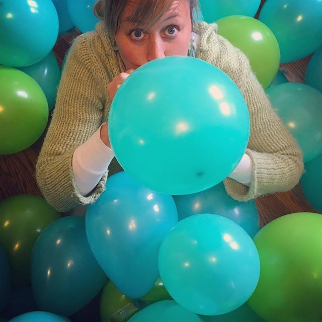 whimsicalgifts's tweet image. ...when you happen to be color coordinated with your current project  #thishappenstomealot #springwindowdisplay #comingsoon #balloonapalooza .
.
.
.
.
#catchingfireflies #whimsicalgifts #annarbor #visitannarbor #kerrytown #berkley #downtownberkley #berkl… ift.tt/2v9wiBk