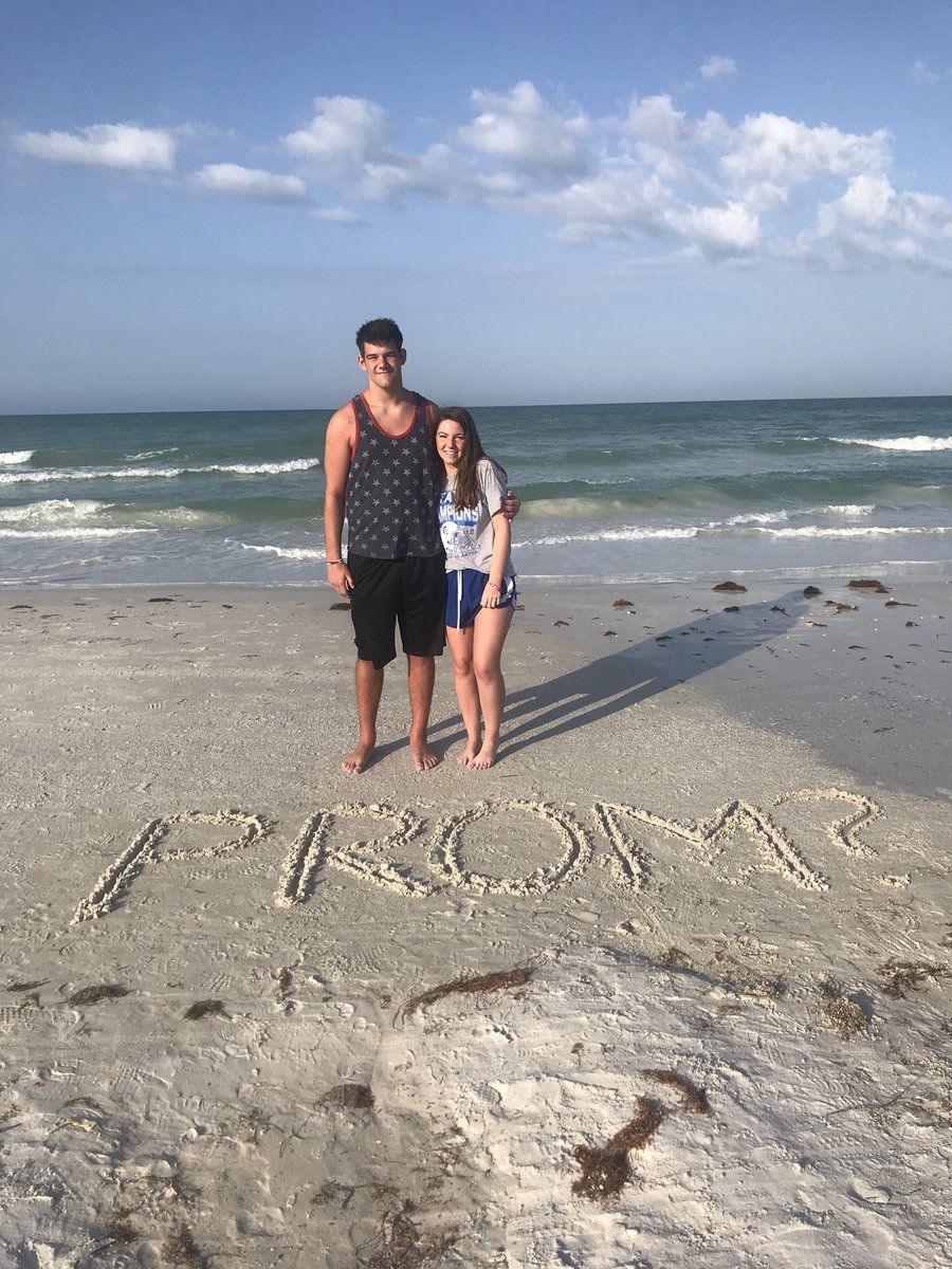 BCProm2018's tweet photo. Will and Anna are for SHORE going to have a great time at prom https://t.co/1zozR4M3n2
