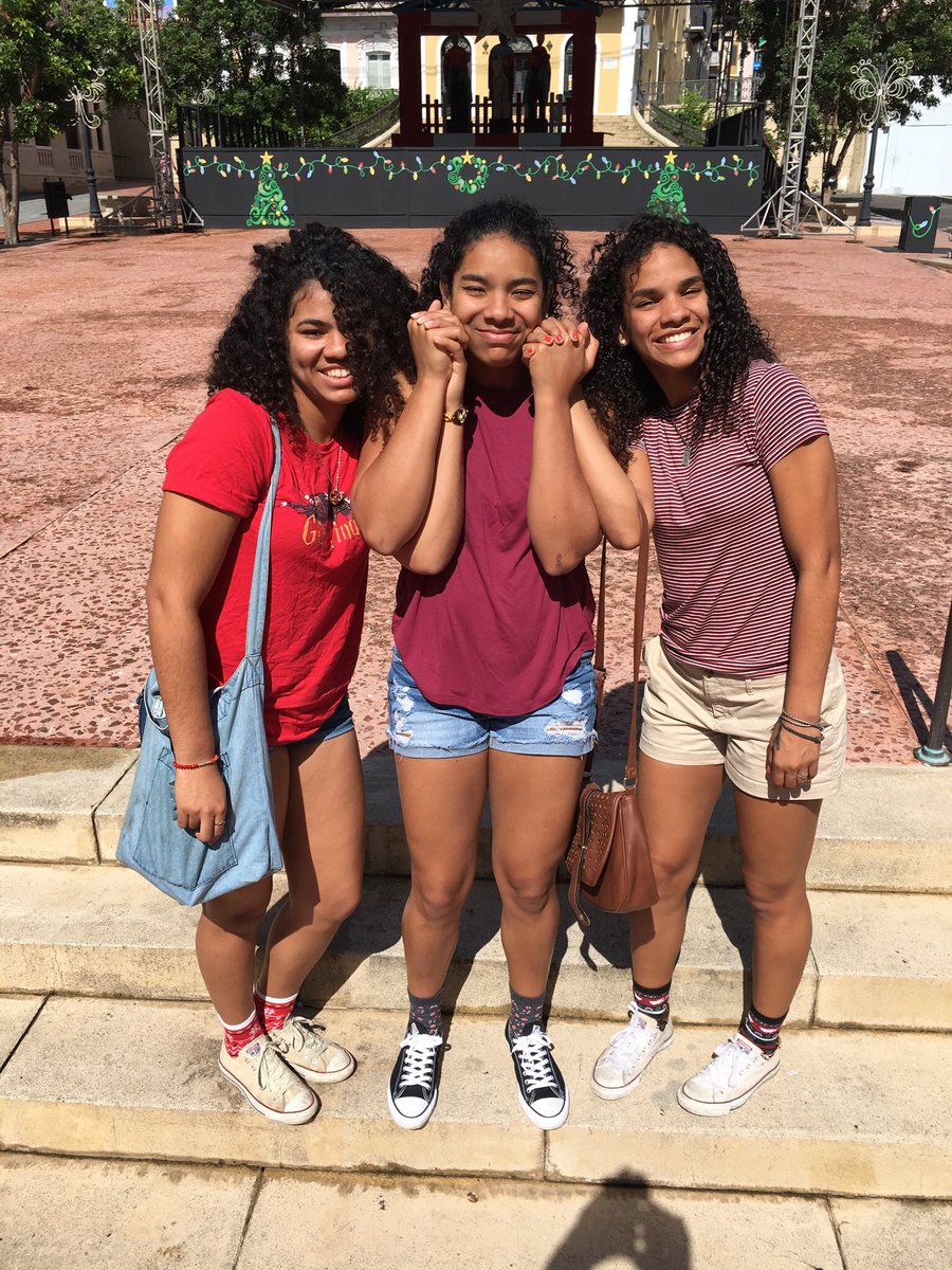 Gpenzo_12's tweet photo. Happy National Siblings Day to these 2 🤗❤️ las amo mucho #ermanas @illneverdieduh @apenzo19 https://t.co/wdtXIoOhBa