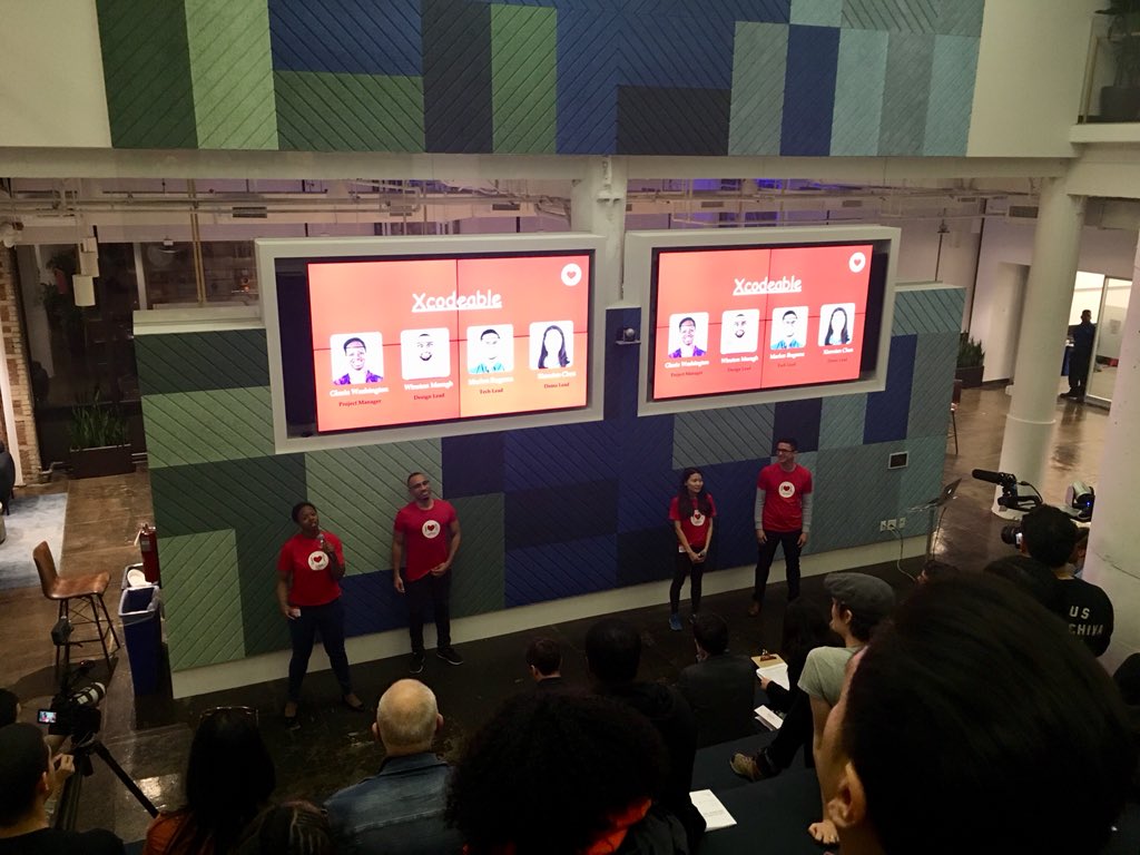 JustineBethKay's tweet image. Super impressed by all the @C4QNYC #iOS fellows tonight for #C4QDemoDay 👏👏👏 Espeeeeecially the XCodable team! ❤🍽❤🍽❤ #devsforhire