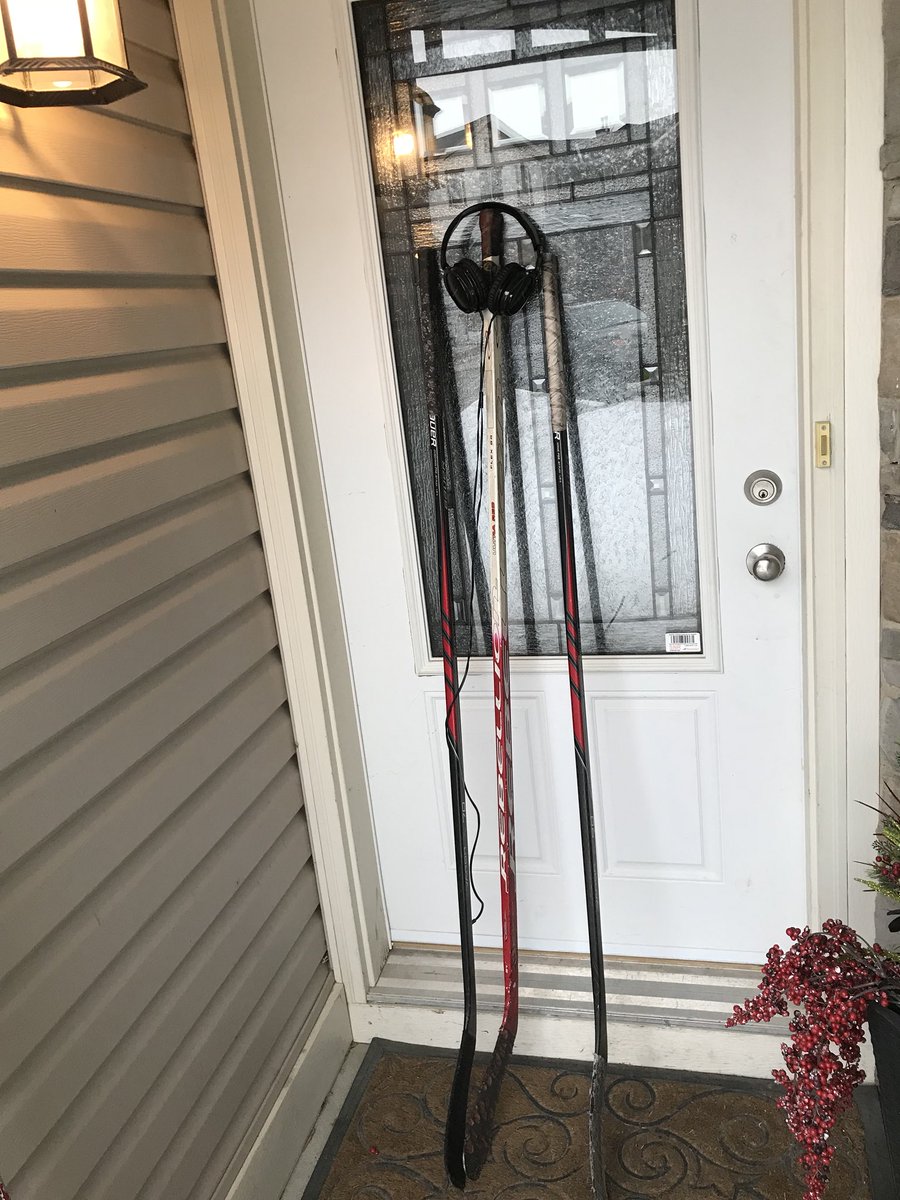 Mookalicious's tweet photo. Got the sticks out for the boys, then I realized Tyler Bieber is probably gonna want to call this one on the radio. Help yourself to the headphones, can’t wait to listen in. 💚💛 #Sticksoutforhumboldt #GetYourSticksOut #HumboldtBroncos https://t.co/FA9fRzJxMa
