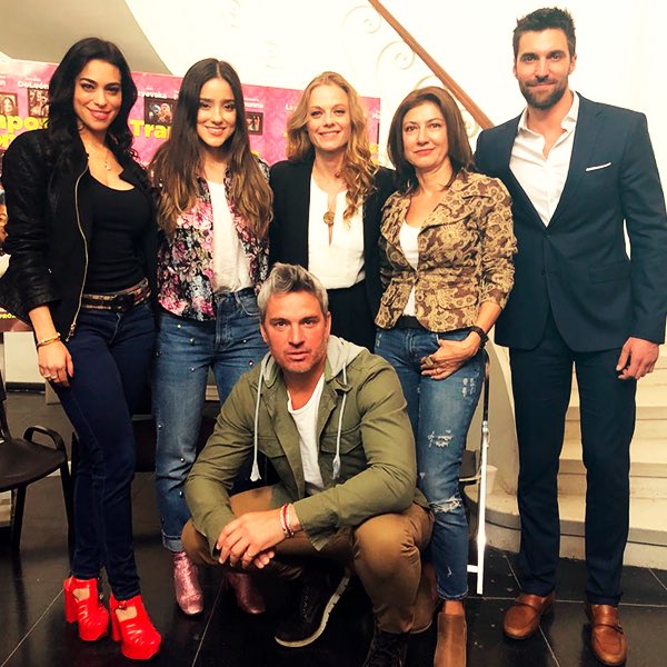 OsvaldoDeLeOnOf's tweet photo. Felices de promocionar el estreno de #TrampososConSuerte https://t.co/zr0FXWPeKe
