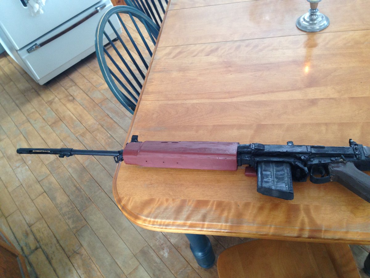 BoumaWoodwork's tweet photo. FNC1A1 #model #modelweaponsfromscratch #models #actuallyautistic #military #ARMY #canadianforces https://t.co/jqat01rtaB
