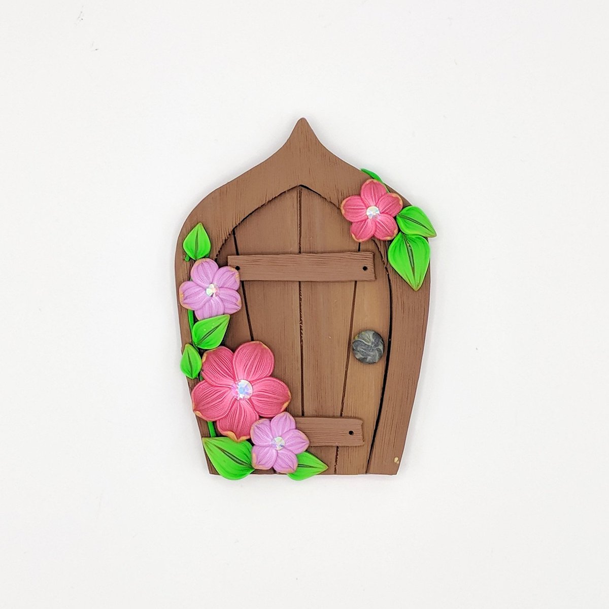 EmilyMah's tweet photo. More shades of pink my #etsy shop: Little #FairyDoor with Gilded Pink Flowers and Leaves; #PixiePortal; #Hobbit Hole; #Gnome, #Elf; #FairyGarden Accessory #fairy #fae #fairyportal #handmade #polymerclay https://t.co/5nJHQNBSxB https://t.co/JaiOnQ4WJH