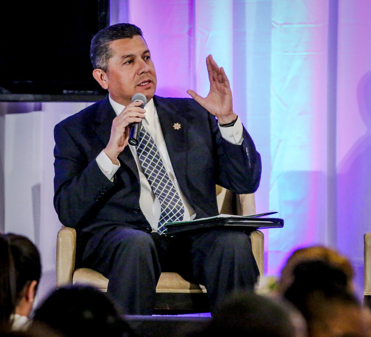 CACorrections's tweet photo. Nearly 700 crime survivors participated in a #SurvivorsSpeak panel w/ #CDCR Undersecretary Ralph Diaz, Victim &amp; Survivor Rights &amp; Services Chief Nolice Edwards Tuesday at the Sheraton Grand Hotel. Info/photos https://t.co/xOLZXdv7sa
#NCVRW2018 #ExpandTheCircle #ReachAllVictims https://t.co/e985ITFWx6