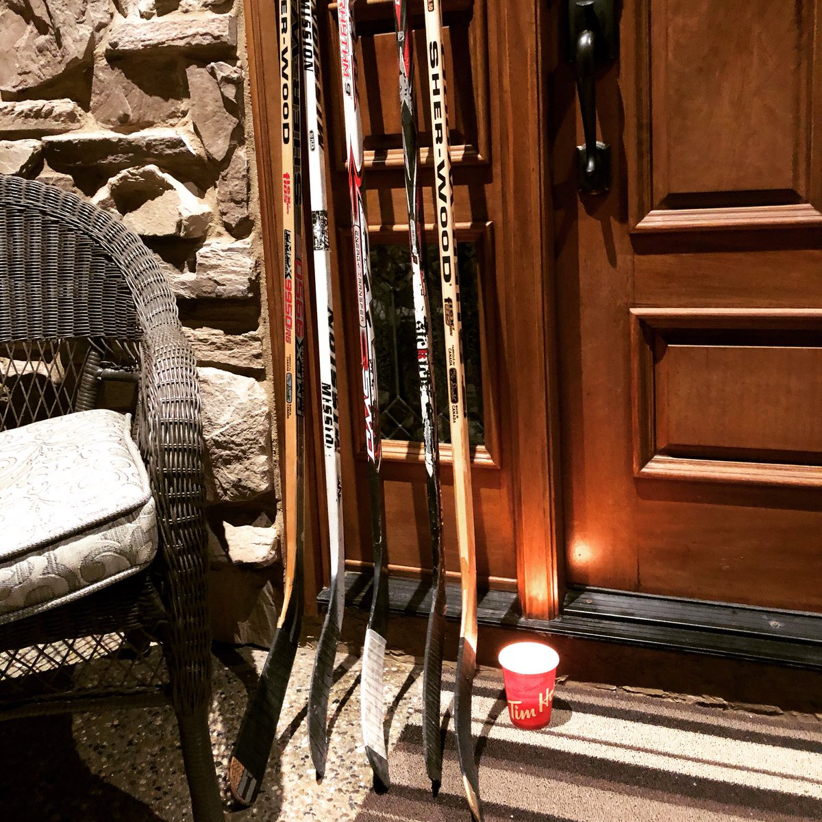 Gardenlady224's tweet photo. #humboltstrong ๐๐๐ #๐จ๐ฆ #InAllOurSonsCommand #withglowinghearts๐ https://t.co/aqQpw9eadF