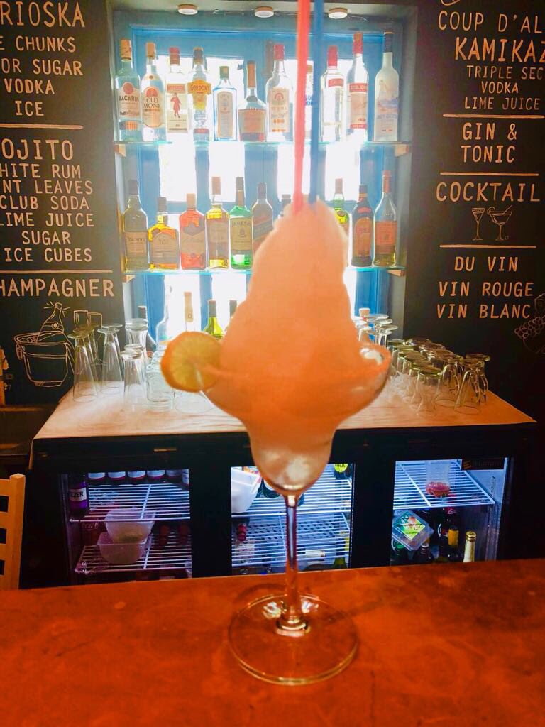 obalcaogoa's tweet photo. Icy Cold and Refreshing.....
Frozen Magaritas are a favorite cocktail on a hot summer day!!!
@ Ó BALCÃO, Basilios, St Inez, Panjim
#CocktailLove #Frozen #Magaritas https://t.co/Mih6VSHm2n