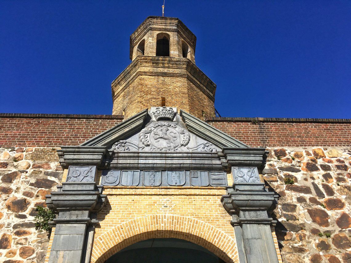 TravelDepotLong's tweet photo. Explore Cape Town with these awesome FREE walking tours. Pop in for a visit at 81 Long Street too!: https://t.co/Sibt6asrgE https://t.co/LetqwvCNU7