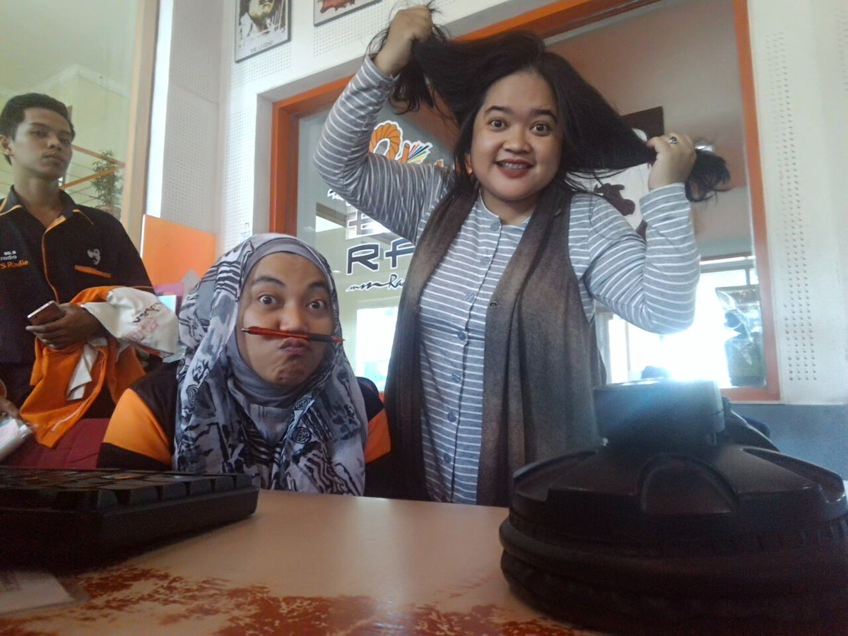 Pantun Ceplas Ceplos tweet media