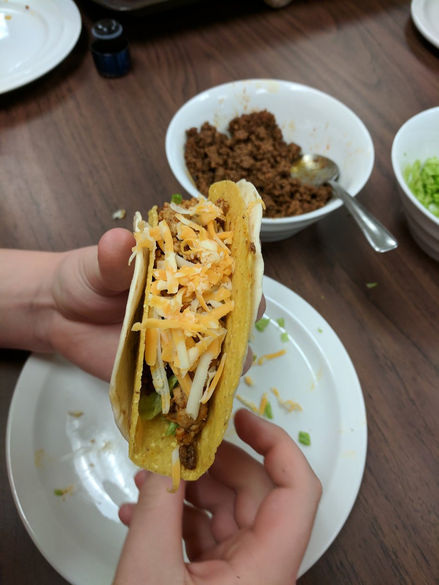 Royals82's tweet photo. Hard taco shell inside a soft shell for #tacotuesday was epic! #bestschoollunchever https://t.co/lgd2oWa9zs