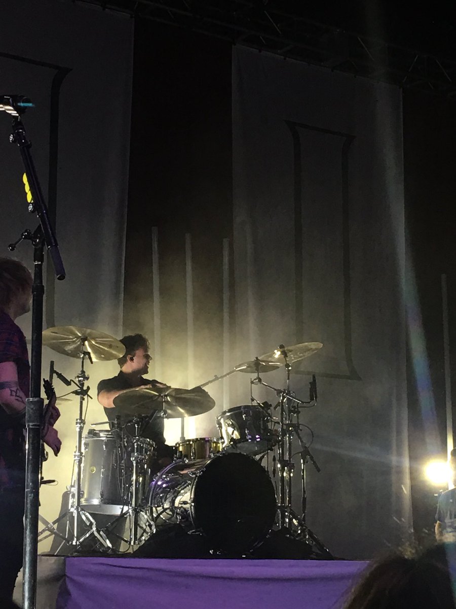 IrwinHoranHugx's tweet image. Best damn concert of my life! Today was totally worth driving 5 almost 6 hours from Ohio to Maryland and waiting outside the venue at 4 am