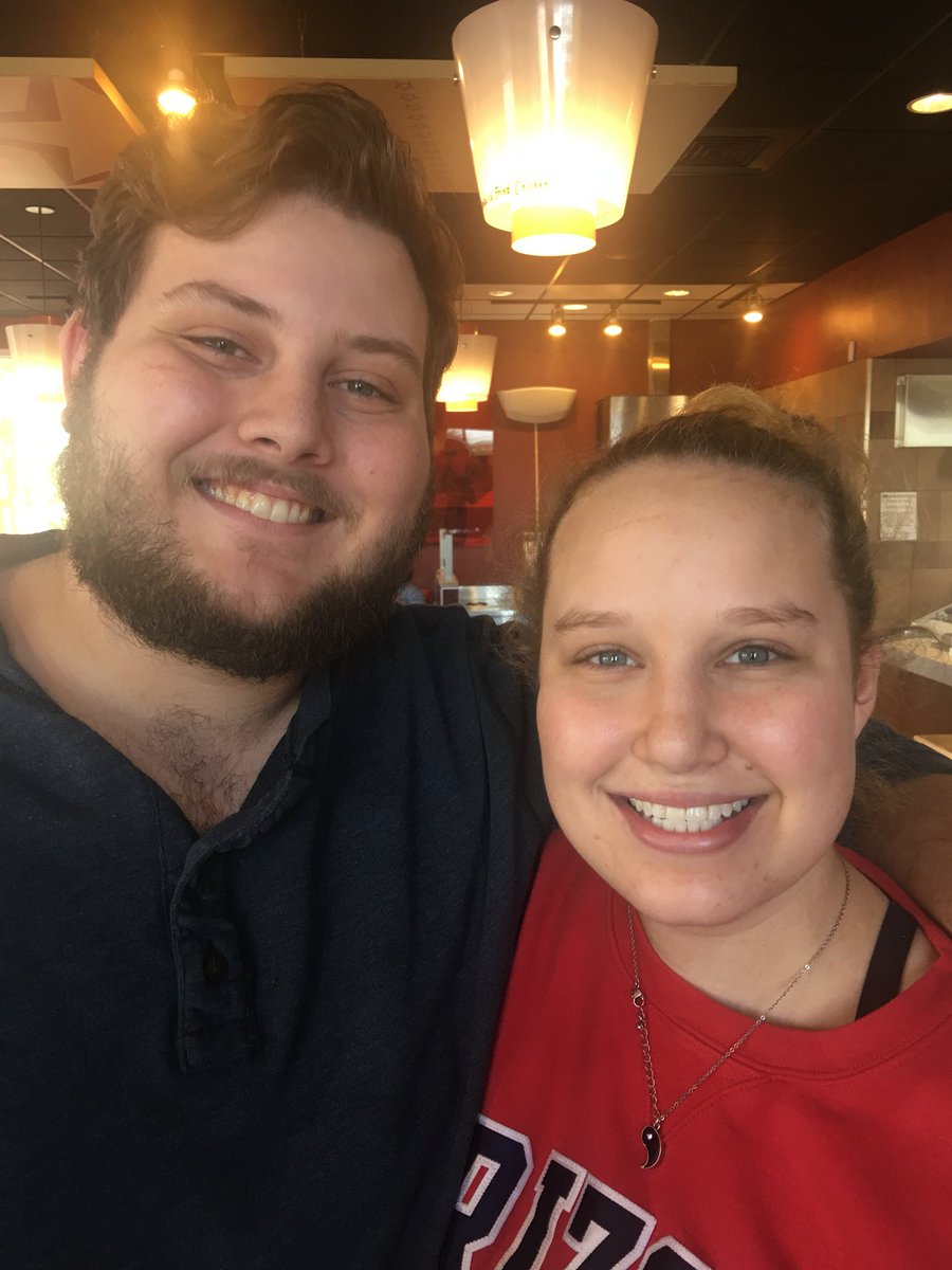 miraclewhale's tweet photo. A wise man once said: “your siblings are the best friends you don’t get to choose” #NationalSiblingsDay https://t.co/6fnRfW5Txs