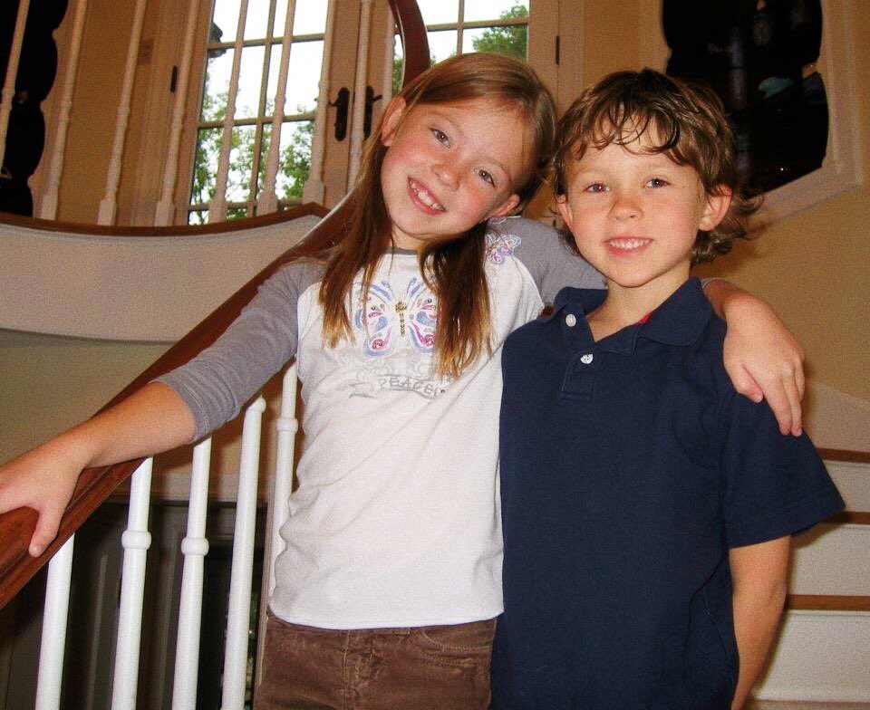 Sydney Sweeney on Twitter: "Hey @Trent_E_Sweeney I guess its #NationalSiblingsDay and you're my sibling so here's a pic of us during our prime 👌🏼 https://t.co/1DcxD3UQZk" / Twitter