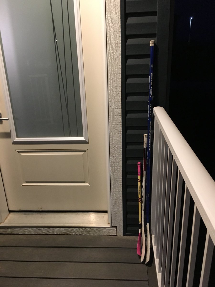jonzee20's tweet photo. For the boys 
#SticksOutForHumboldt https://t.co/lkQ3UMBeMP