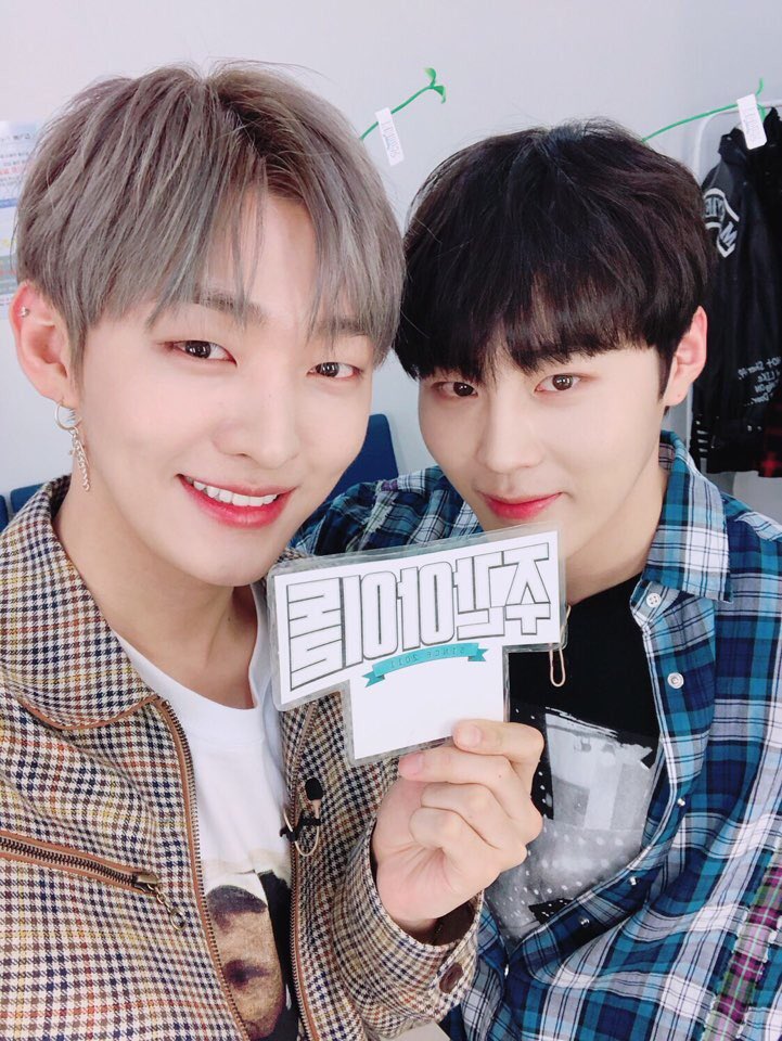 angdo322's tweet photo. @weekidol1 아아아 우리  멤버들 너무예쁘다ㅠㅠㅠㅠㅠㅠㅠㅠㅠㅠㅠㅠ #하성운 머리에 새싹 모야ㅠㅠㅠㅠ #주간아 오늘 본방 꼭 볼게요 사진 감사합니당❤️❤️❤️ https://t.co/magseh11Ss
