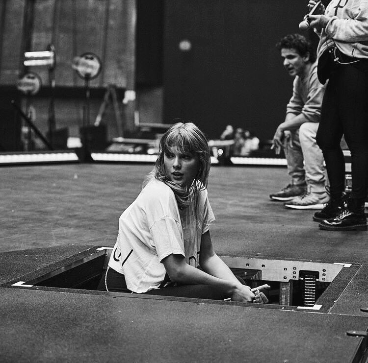 taysevolution's tweet image. Speak Now - Red - 1989 - Reputation tour rehearsals