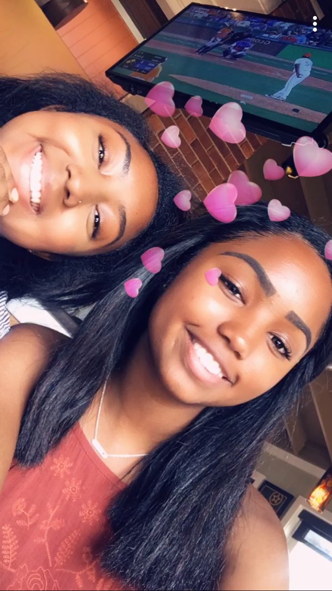 aaniissat's tweet photo. it’s late but #NationalSiblingsDay to the best sister out there😎You’re lame but I love you nd don’t want you to leave😪i’ve learned so much from her and couldn’t be more grateful❤️Your entire existence brings me happiness https://t.co/eG9LIxhPMR