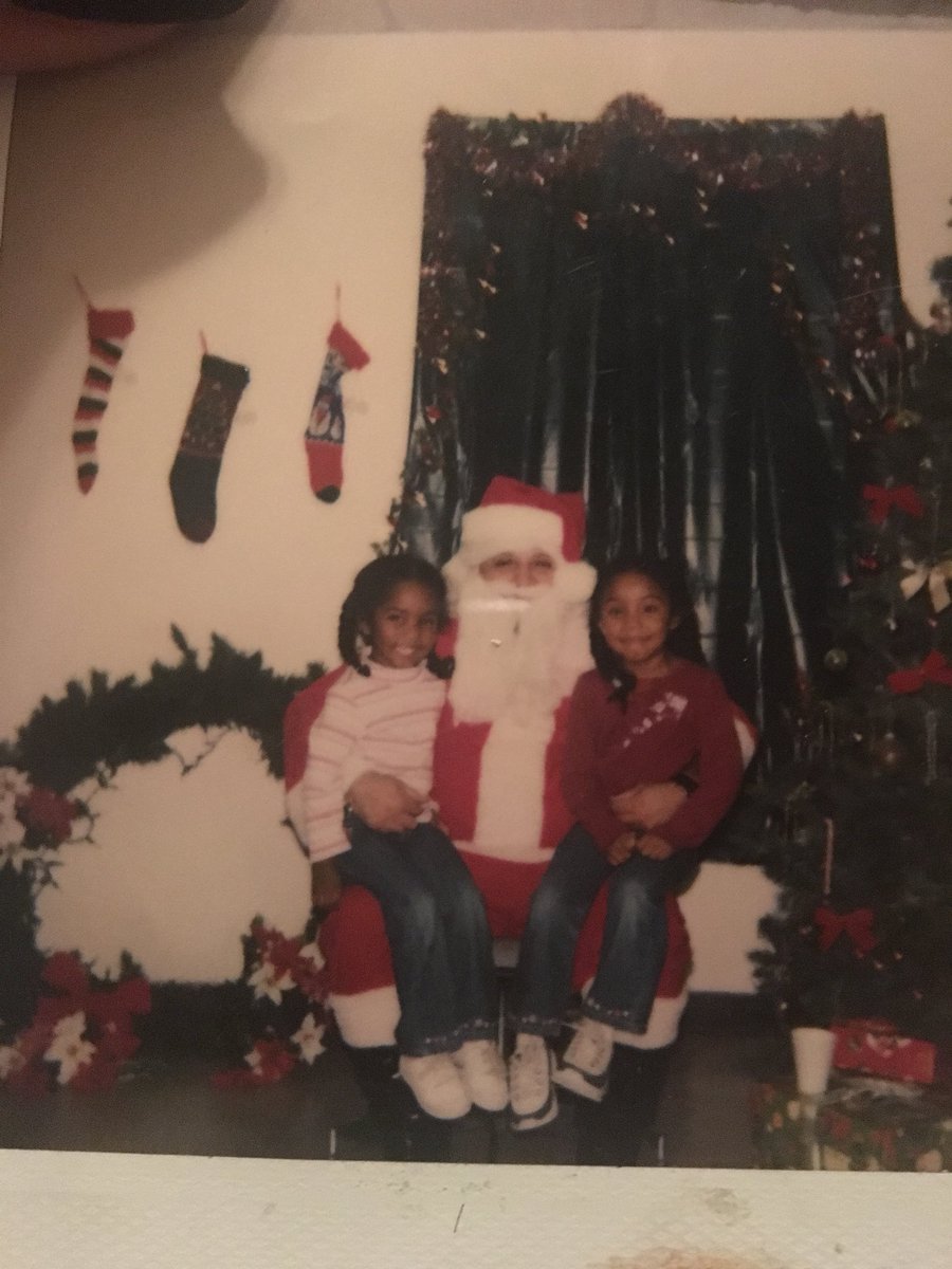 aaniissat's tweet photo. it’s late but #NationalSiblingsDay to the best sister out there😎You’re lame but I love you nd don’t want you to leave😪i’ve learned so much from her and couldn’t be more grateful❤️Your entire existence brings me happiness https://t.co/eG9LIxhPMR