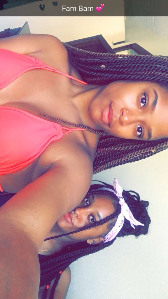 ilovedcj's tweet photo. #FineWomenWithNoMakeup 😍 https://t.co/BEoVptriIV