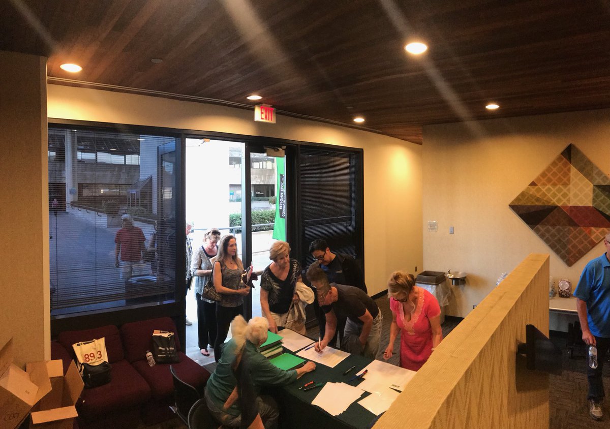 BreaFire's tweet photo. Our Spring CERT class has begun.  What a great turnout from our community wanting to be #prepared. https://t.co/UC4kTqz2jS