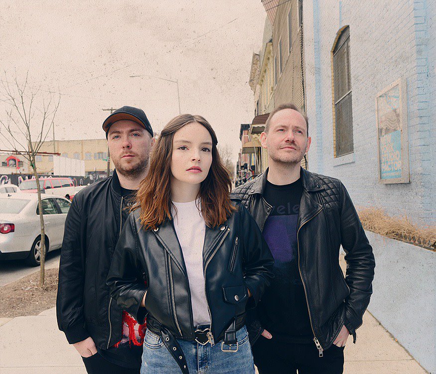thefader's tweet photo. .@CHVRCHES share new single "Miracle."
https://t.co/msu46dLzgR https://t.co/GgMX2Vt1J9