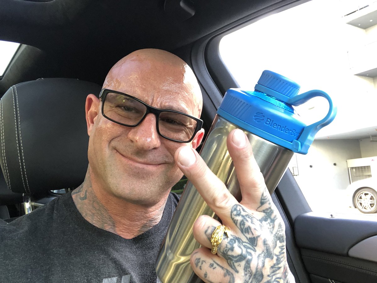 JimStoppani's tweet photo. Happy Two’s-Day #JYMArmy - I’m taking off to Germany for FIBO tomorrow, so I’m squeezing in two of my #countdowntostrength Challenge workouts today since I’ll be on the road all day Wednesday without a chance to train till Thursday. Yes, it’s ok... 👍💪👊 https://t.co/hFPAJ5GJiA