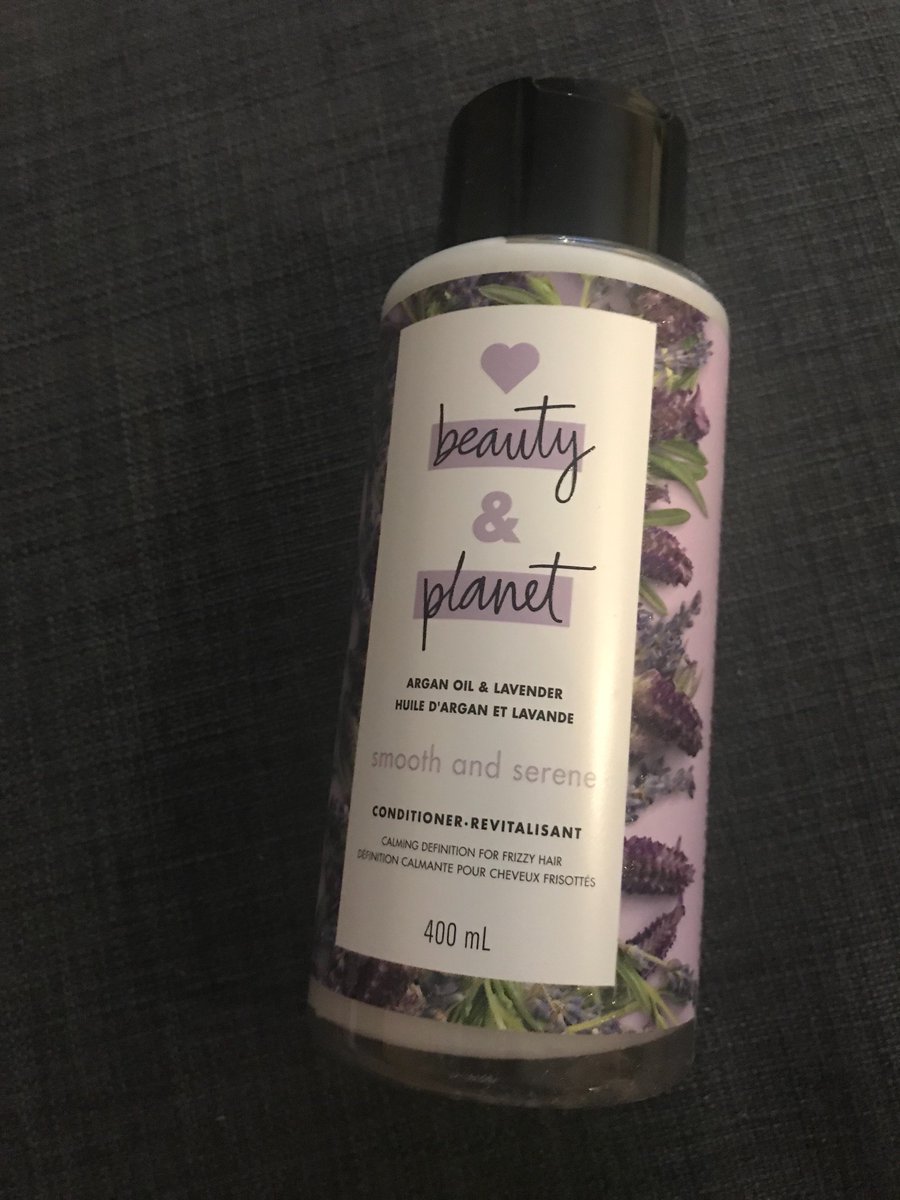 ohthehumanity01's tweet photo. @BeautyandPlanet, #tryLoveBeautyPlanet Love this new conditioner! Tames my unruly mop! #gotitfree https://t.co/sPG3F7fOz6