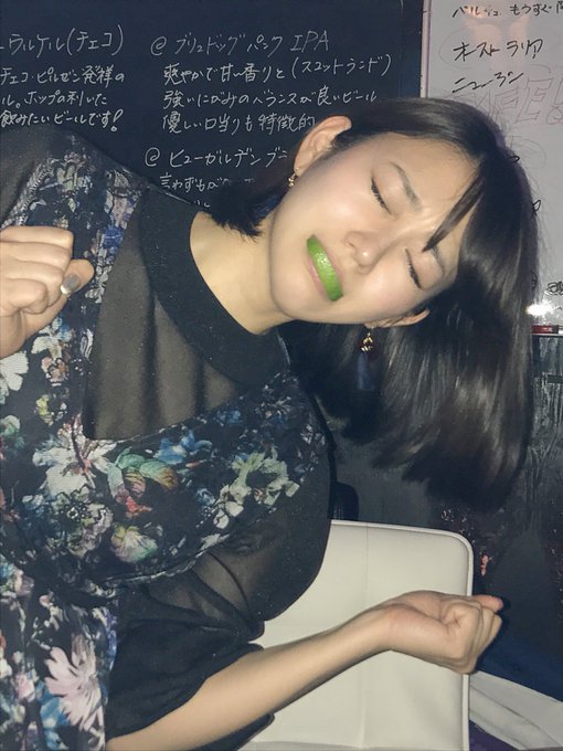 テキーラとか言う毒を盛られた時の国民の人妻出て来た。 #じょしのみ https://t.co/kNxzjKFMd2<a href="/tag/%E3%81%98%E3%82%87%E3%81%97%E3%81%AE%E3%81%BF"class="tags">#じょしのみ</a>