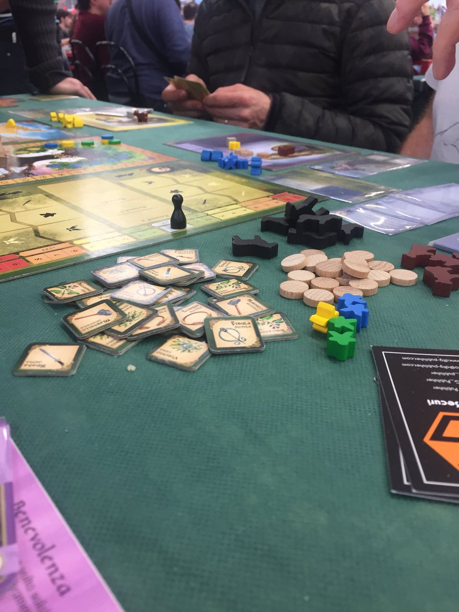 EntropiaCosmica's tweet photo. Merita un #pledge sicuro almeno un RT non deludetemi grazie RT @DTG_Publisher: Support #verrix here https://t.co/UWpv5hMqV2 #dtg #tdg #boardgames #tabletopgames #Kickstarter https://t.co/sdIRfqnLEf
