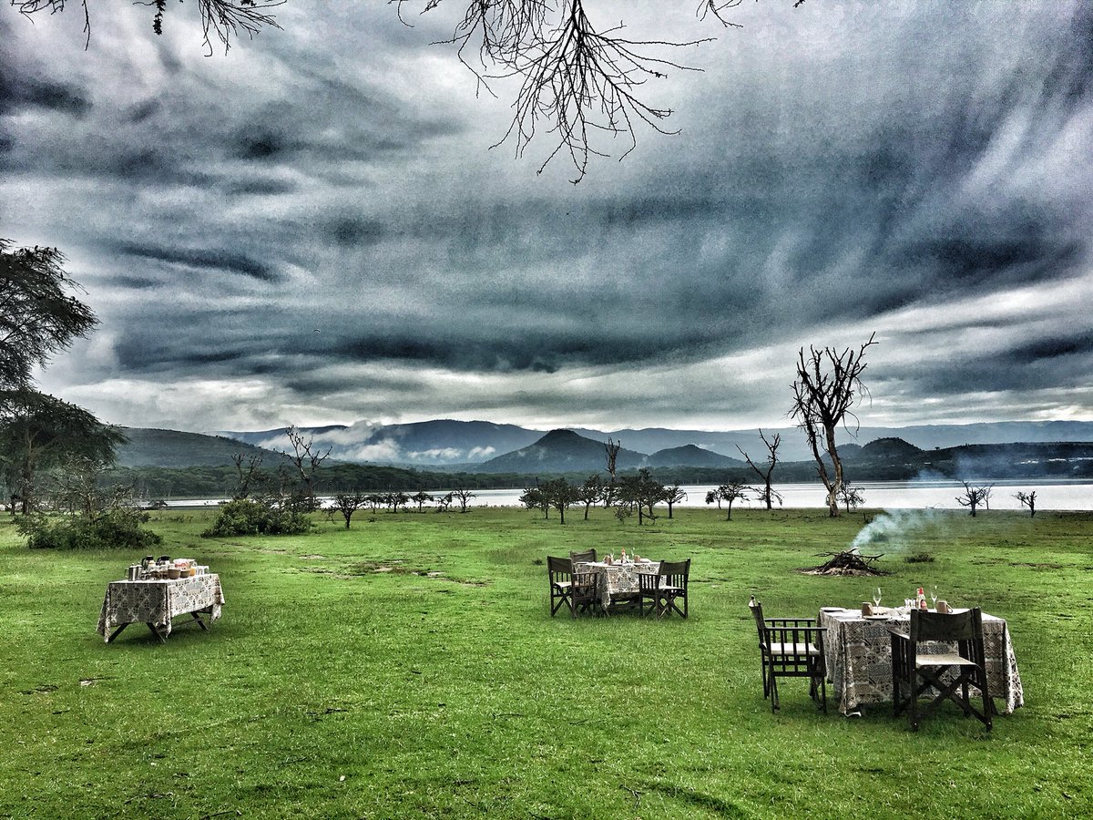 Loving the rains! We can’t think of a better place to have breakfast! <a href="/MagicalKenya/">Kenya Tourism Board</a> #naivasha