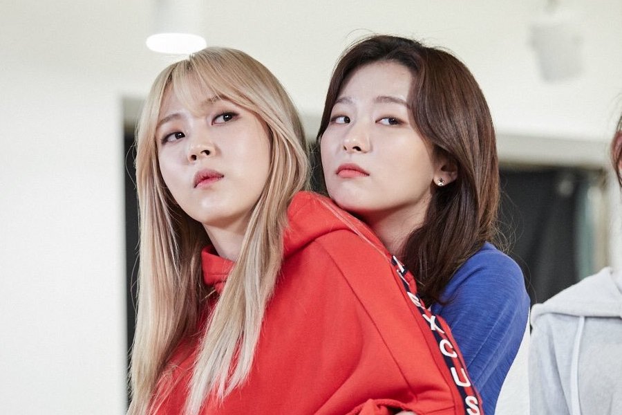 soompi's tweet photo. #MAMAMOO’s Moonbyul Confirmed To Make Solo Debut With MV Featuring #RedVelvet’s Seulgi
https://t.co/Vo7q22Sb9N https://t.co/vDHHHtgWn4