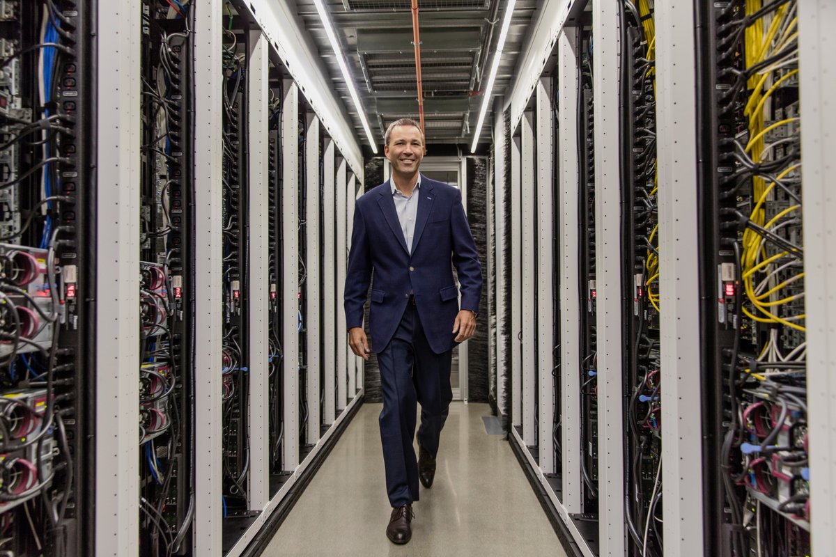 HPE Extends Industry Leading ProLiant Gen10 Portfolio to Deliver Breakthrough Economics in Server Virtualization #cybersecurity #server #economic #agility#bestinclass #generationext #hpeserver bit.ly/2EXdiuu