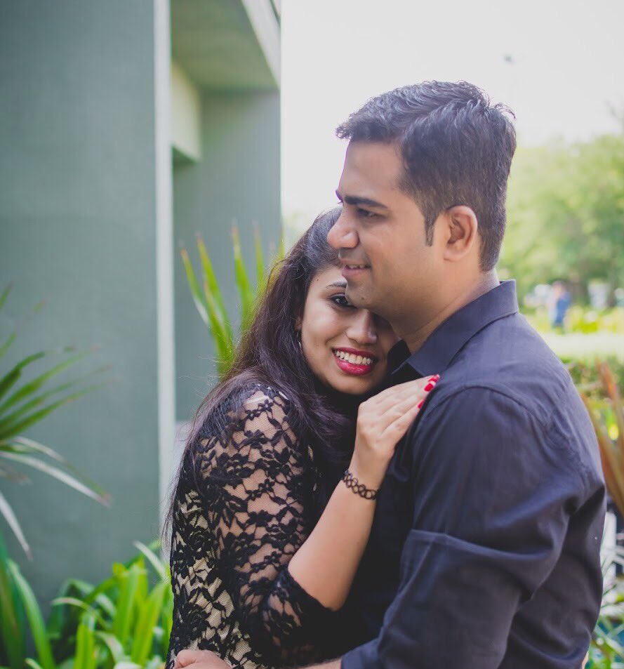 Swaty_Here's tweet image. Meeting my partner @amitrajani151 on shaadi.com was an interesting experience as first I didn’t accept the interest. Then he sent again, it turned out to be a tale of long chats and eventually a lifelong talkathon with shaadi! #RealPeopleRealStories #WedTalks